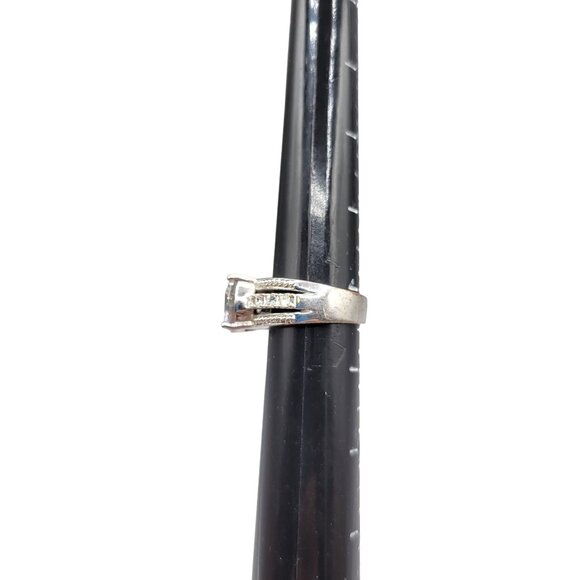 Cubic Zirconia CZ Cocktail Statement Ring Faceted Silver Tone Setting Size 8.25 - Picture 9 of 9